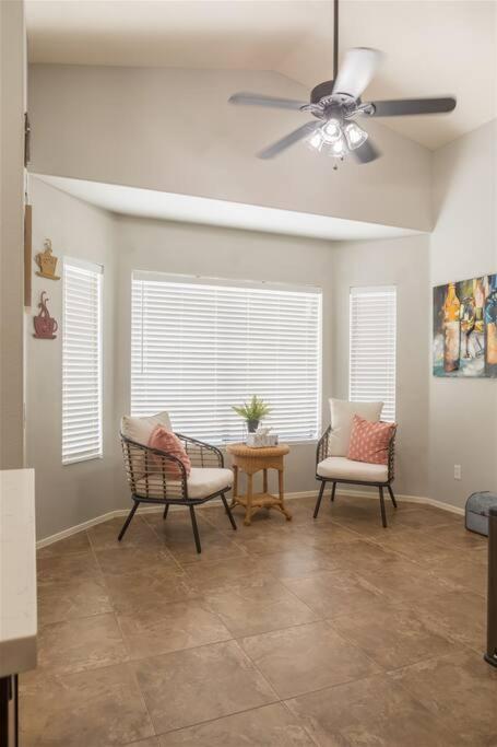 Cozy Home With Pool, Fire Table, Bbq, Rv Parking Mesa Εξωτερικό φωτογραφία